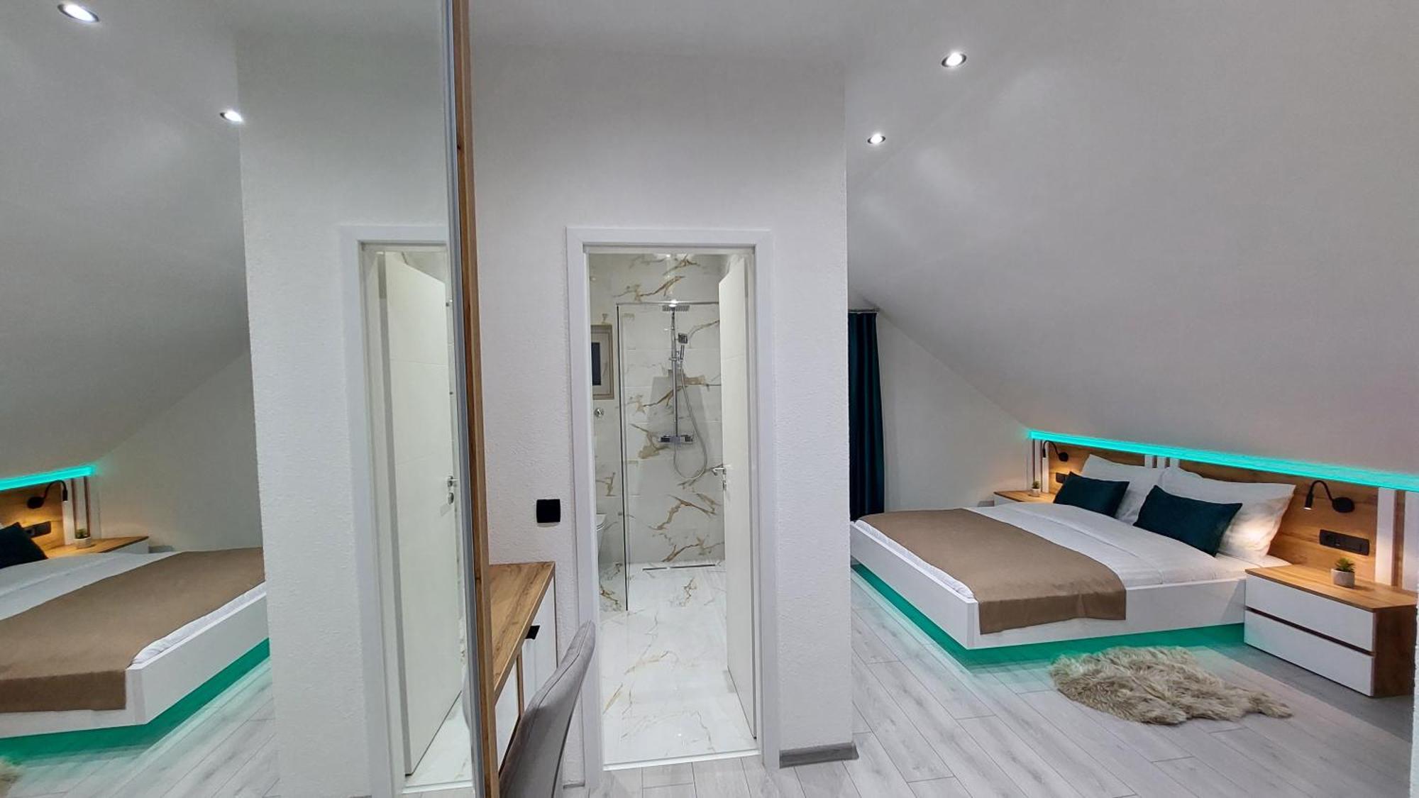 Hotel Premier House By Rd Group Korenica Exterior foto